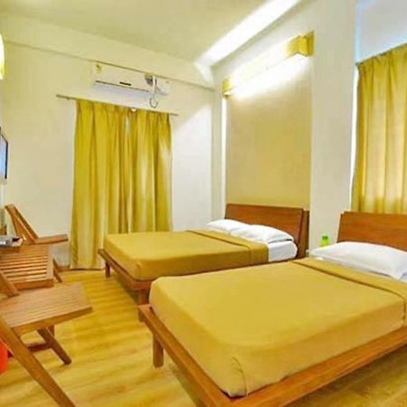 Hotel Holiday Home Bangalore Exterior foto